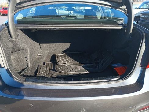 Used 2018 BMW 320i xDrive 320i xDrive image 8