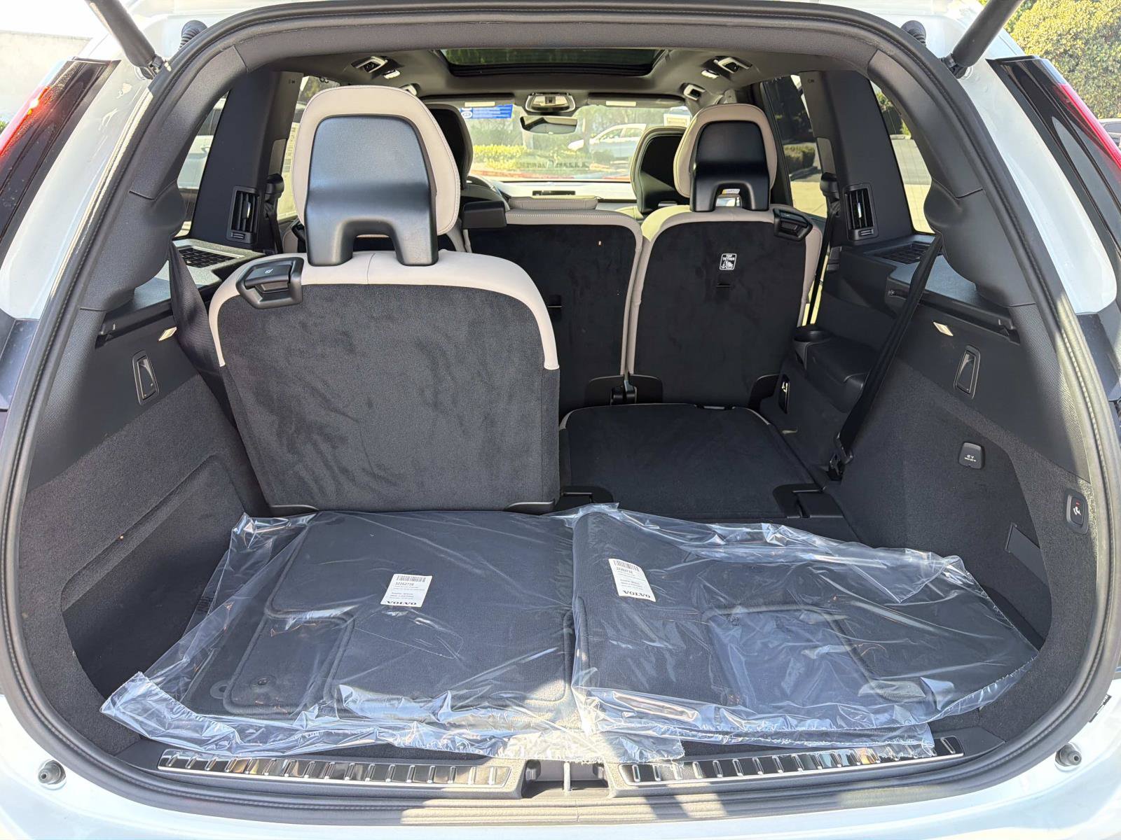 New 2027 Volvo XC90 B6 Plus AWD/4WD image 19