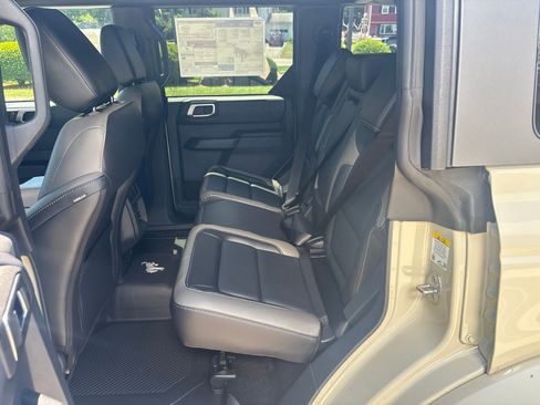 New 2026 Ford Bronco Outer Banks AWD/4WD image 15