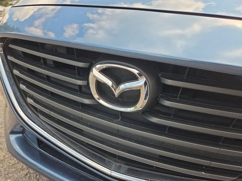 Used 2018 MAZDA MAZDA3 Sport w/ Preferred Equipment Package FWD image 18