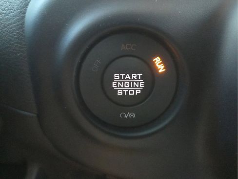 Used 2023 Jeep Gladiator Sport image 20