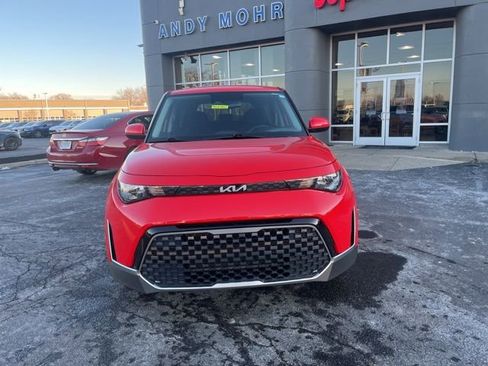 Used 2023 Kia Soul EX image 13
