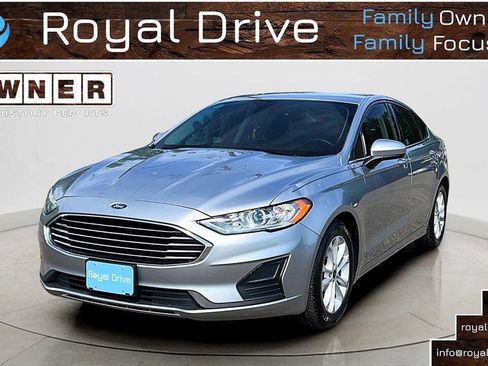 Used 2020 Ford Fusion SE FWD image 1