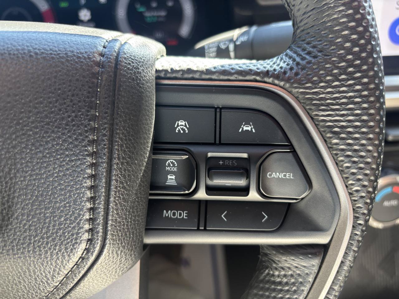 Used 2024 Toyota Tacoma TRD Off-Road AWD/4WD image 19