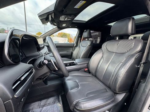 Used 2023 Hyundai Palisade Calligraphy image 20
