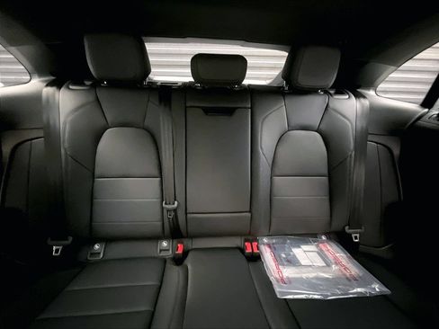 Used 2025 Porsche Macan Turbo Electric AWD/4WD image 16