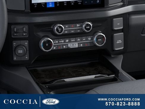 New 2026 Ford F250 Lariat w/ Black Appearance Package AWD/4WD image 15