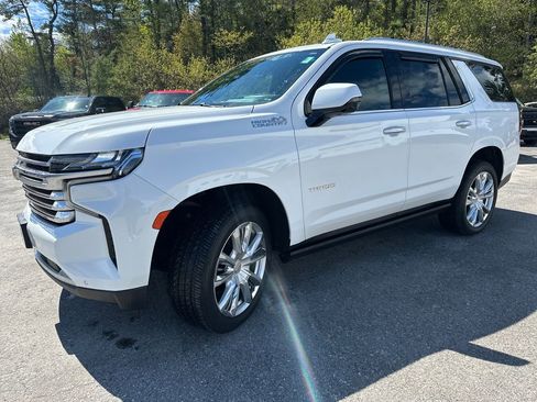 Used 2021 Chevrolet Tahoe High Country w/ Premium Package AWD/4WD image 1