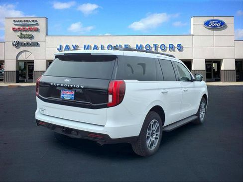 Certified 2025 Ford Expedition Active image 2