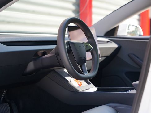 Used 2024 Tesla Model 3 Long Range image 8