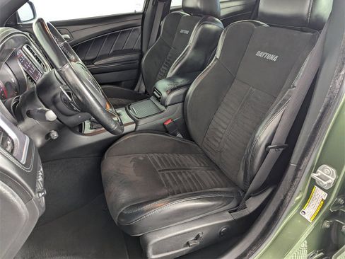 Used 2022 Dodge Charger Scat Pack w/ Daytona Edition Group image 12