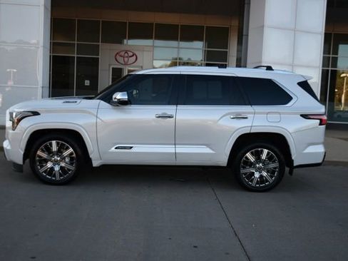 Used 2024 Toyota Sequoia Capstone image 2