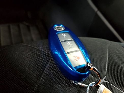 Used 2018 Nissan Kicks S image 29