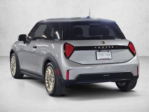 Certified 2025 MINI Cooper S FWD image 8