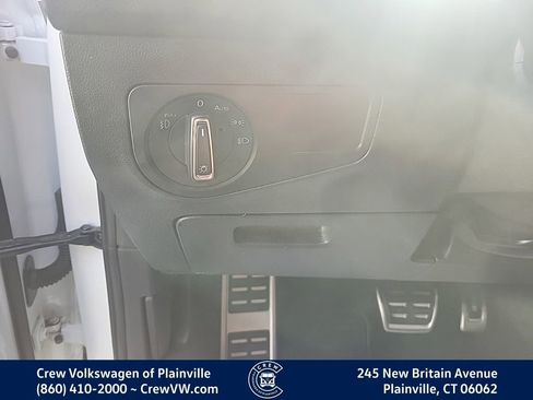 Certified 2021 Volkswagen Tiguan SEL Premium R-Line image 39