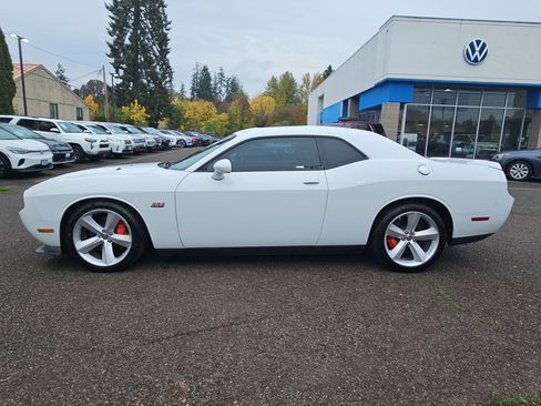 Used 2012 Dodge Challenger SRT8 w/ Premium Sound Group image 2