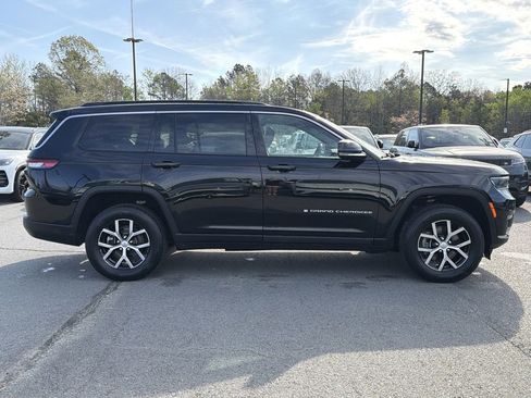 Used 2024 Jeep Grand Cherokee L Limited w/ Luxury Tech Group II image 6