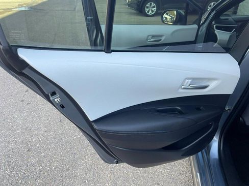 Used 2021 Toyota Corolla SE image 17