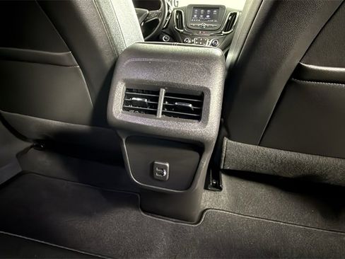 Used 2024 Chevrolet Equinox RS image 29