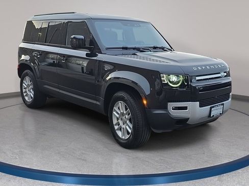 Used 2025 Land Rover Defender 110 S image 3