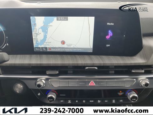 Certified 2024 Kia Telluride SX Prestige AWD/4WD image 22