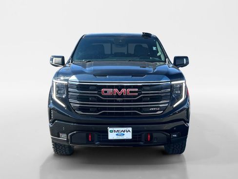 Used 2024 GMC Sierra 1500 AT4 w/ Technology Package image 9