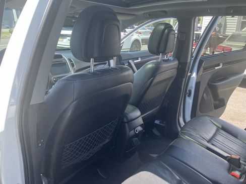 Used 2014 Kia Sorento EX w/ EX V6 Touring Package AWD/4WD image 26