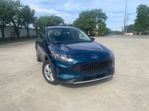 Used 2020 Ford Escape S FWD image 4