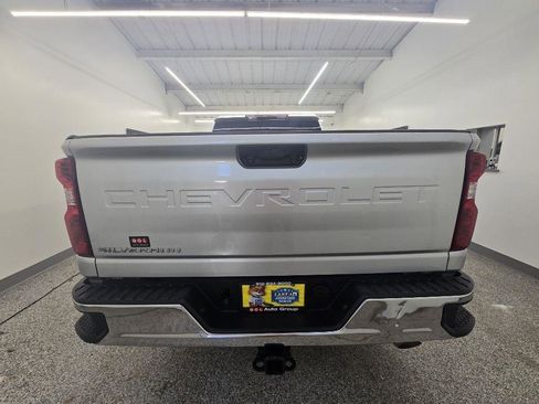 Used 2022 Chevrolet Silverado 2500 W/T w/ Gooseneck/5TH Wheel Package AWD/4WD image 5