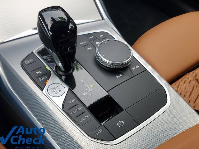 Used 2022 BMW 330i Sedan w/ Driving Assistance Package RWD image 27