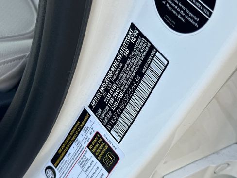 Certified 2025 Mercedes-Benz C 300 4MATIC Sedan image 27