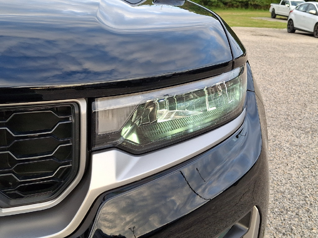 Used 2026 Jeep Grand Cherokee Limited AWD/4WD image 10