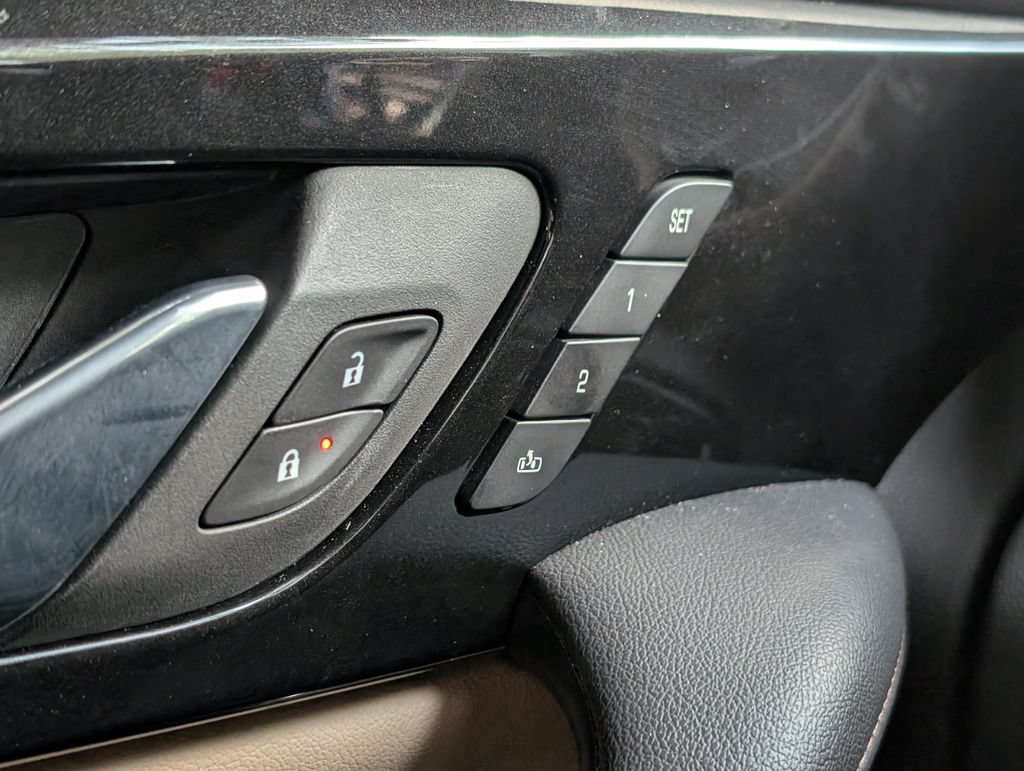 Used 2024 Chevrolet Blazer Premier w/ Enhanced Convenience Package FWD image 28