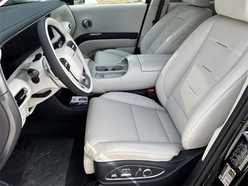 New 2026 Hyundai Palisade Calligraphy image 9