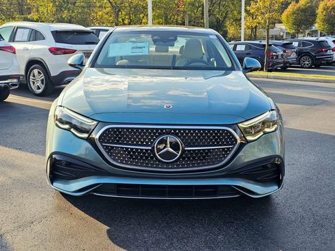 New 2026 Mercedes-Benz E 350 4MATIC Sedan image 4