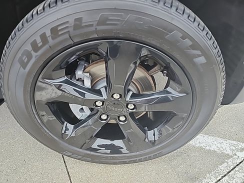 Certified 2025 Jeep Grand Cherokee Altitude image 5