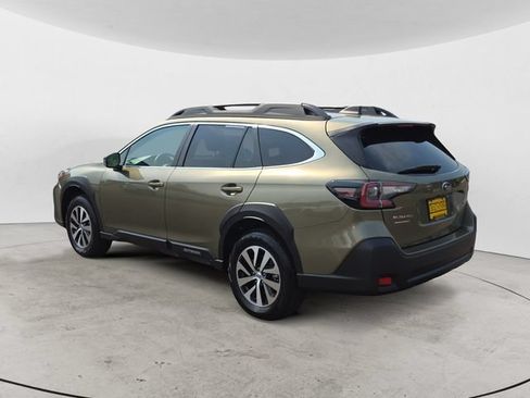Certified 2025 Subaru Outback Premium AWD/4WD image 7