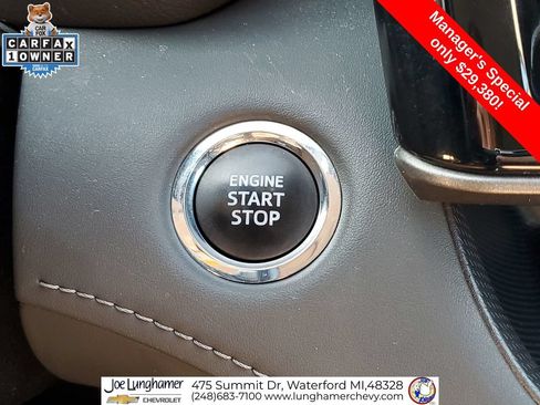 Used 2023 Toyota Highlander LE AWD/4WD image 18