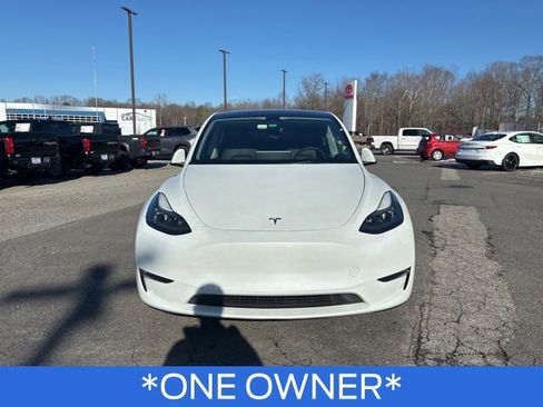 Used 2023 Tesla Model Y Long Range image 3