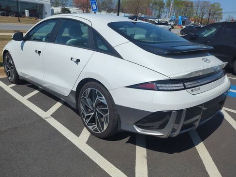 Used 2024 Hyundai Ioniq 6 SEL image 3