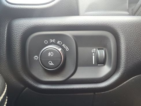 Certified 2025 RAM 2500 Big Horn AWD/4WD image 12