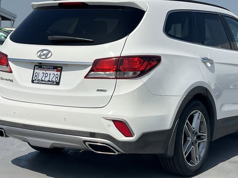 Used 2018 Hyundai Santa Fe SE w/ SE Ultimate Tech Package 03 image 8