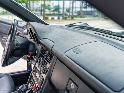 Used 2003 Mercedes-Benz SLK 32 AMG image 41