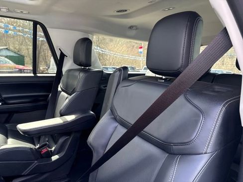 Used 2025 Ford Expedition Max Platinum AWD/4WD image 25