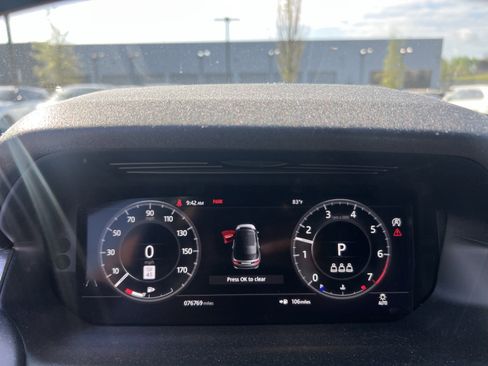 Used 2020 Land Rover Discovery Sport SE R-Dynamic image 29