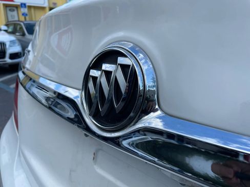 Used 2014 Buick LaCrosse Premium image 13