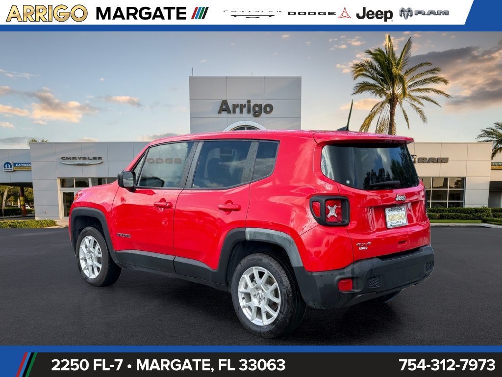 Certified 2023 Jeep Renegade Latitude AWD/4WD image 5