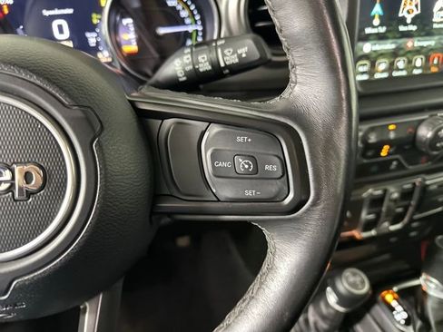 Used 2023 Jeep Wrangler Unlimited w/ Cold Weather Group image 15