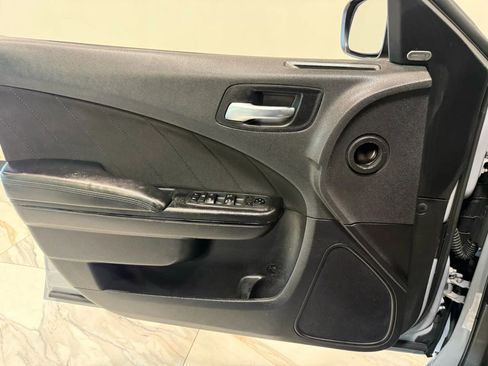 Used 2022 Dodge Charger R/T w/ Blacktop Package image 5