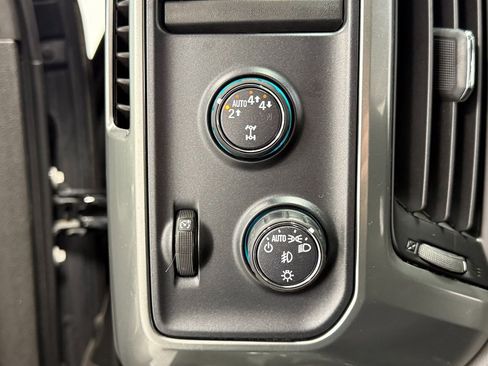 Used 2018 Chevrolet Silverado 1500 LT w/ All Star Edition image 20